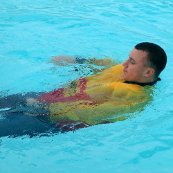 Anorak for swim training in pool