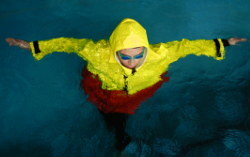 lifeguard exercise cagoule anorak biceps exercise in pool
