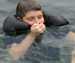 lifesaving-survival-clothes